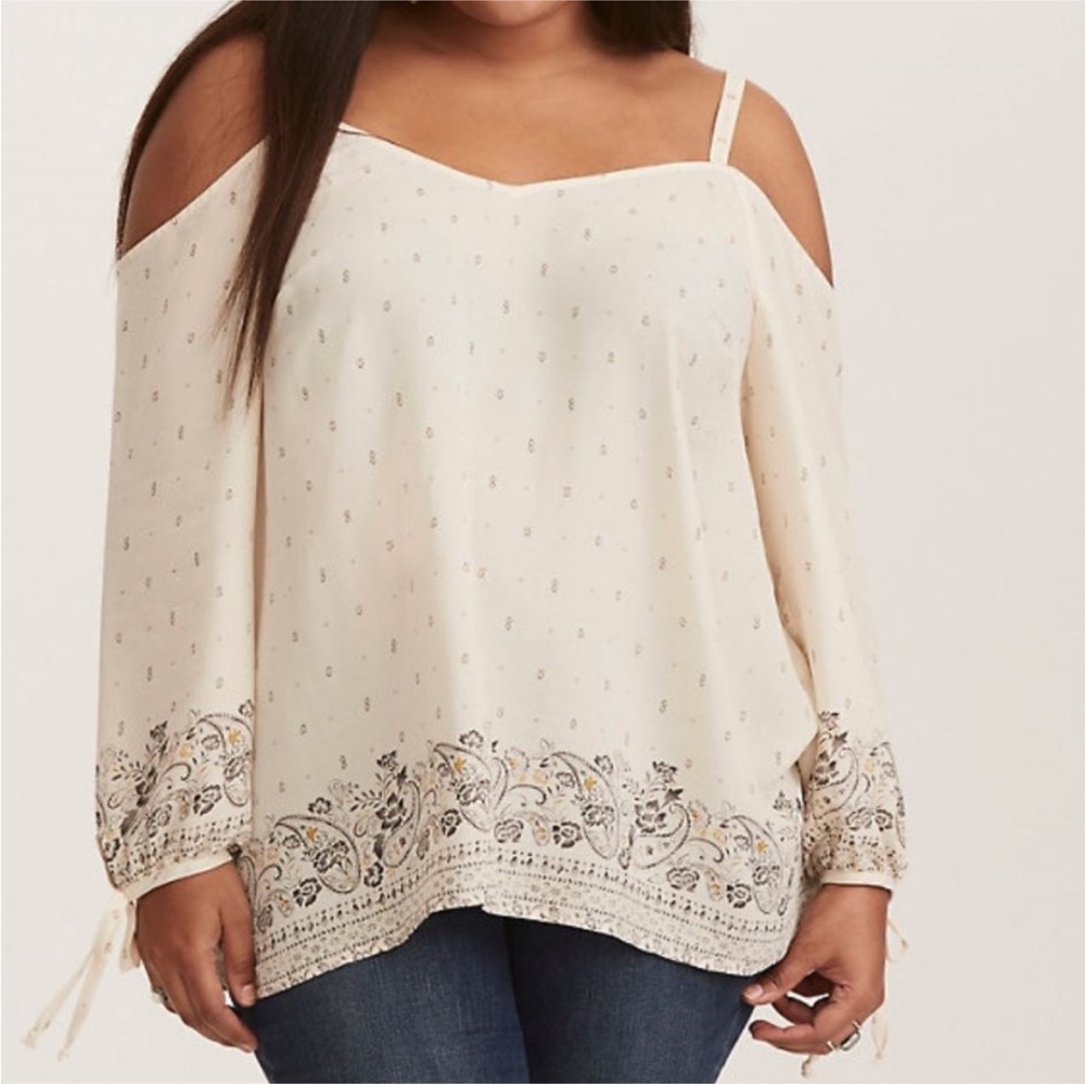 Torrid Bohemian Ivory Border Print Crepe Cold Shoulder Top Size 2